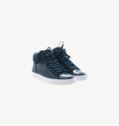 Shoe